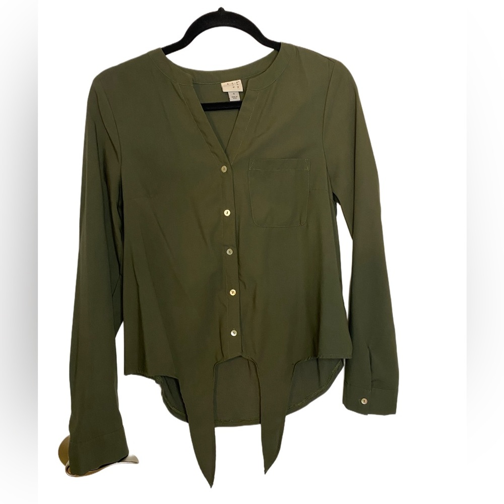 A New Day Green Tie-Bottom Women’s Blouse Size S